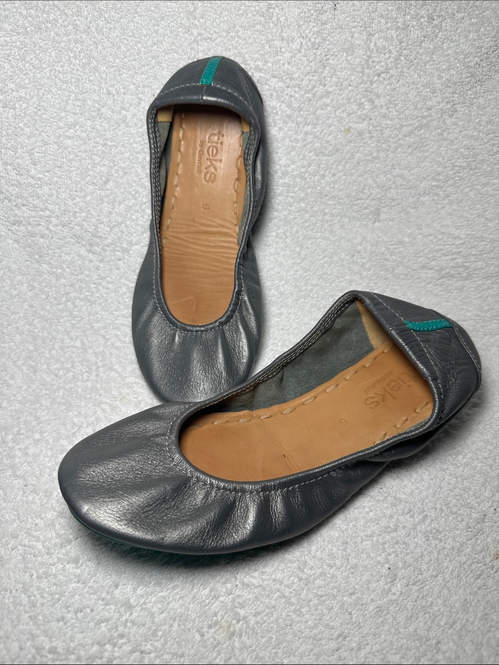 Tieks by Gavrieli metallic pewter leather ballet flats. Size 6